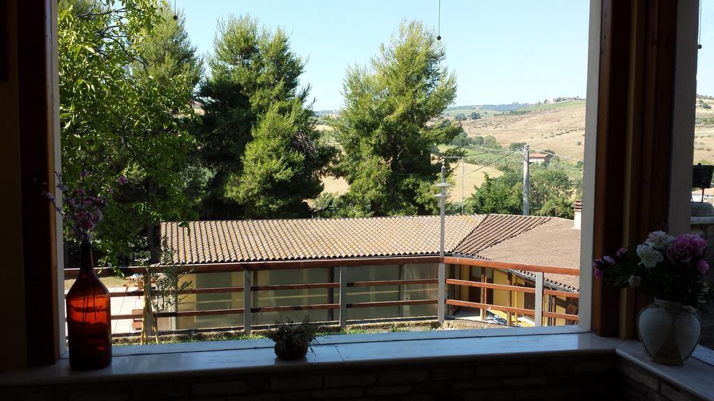 Agriturismo Col Morino Bed and Breakfast Pineto Εξωτερικό φωτογραφία