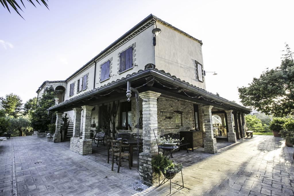 Agriturismo Col Morino Bed and Breakfast Pineto Εξωτερικό φωτογραφία